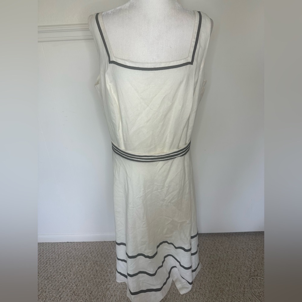 Positive Attitude Women's White Polyester Maxi Dress with Black Accents size 18
